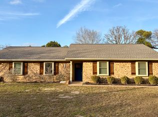 806 Sweetgum Ln, Lindale, TX 75771