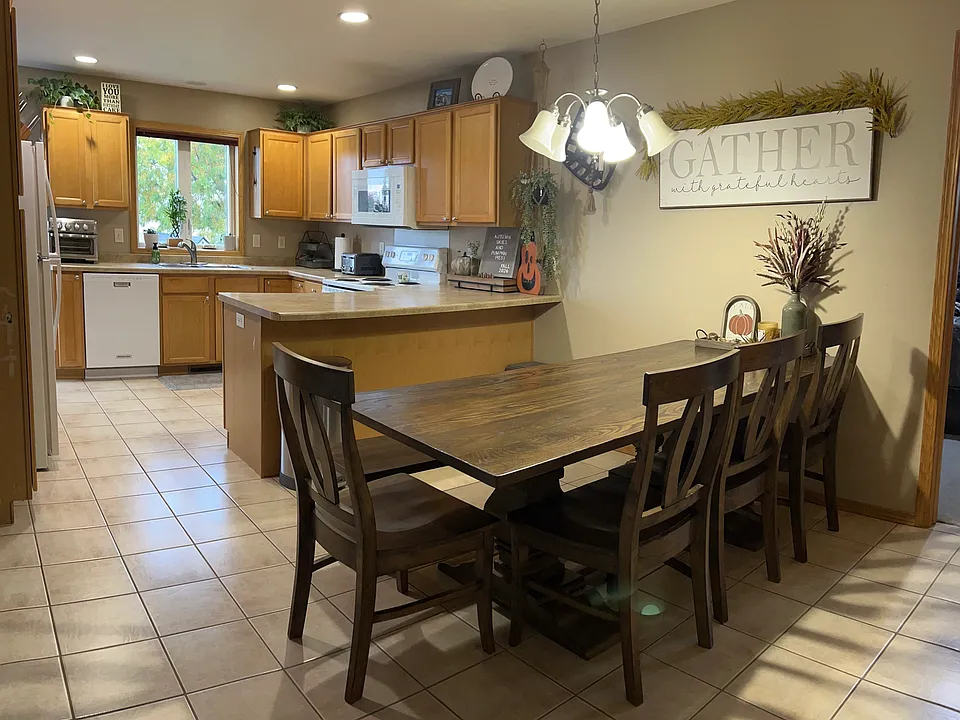 2258 Spring Meadow Dr