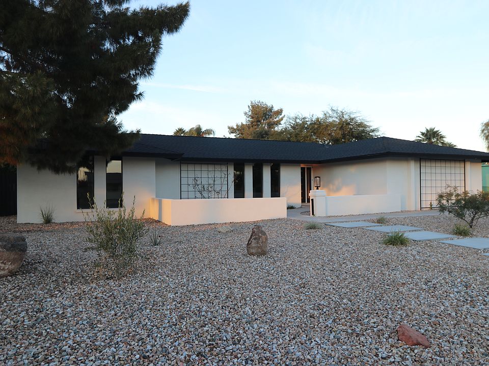 1st image of 202 W Llano Dr