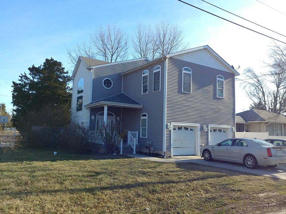 2nd image of 2 Geneva Ave