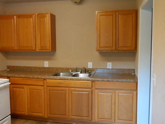 5th image of 340 W Fillmore Ave