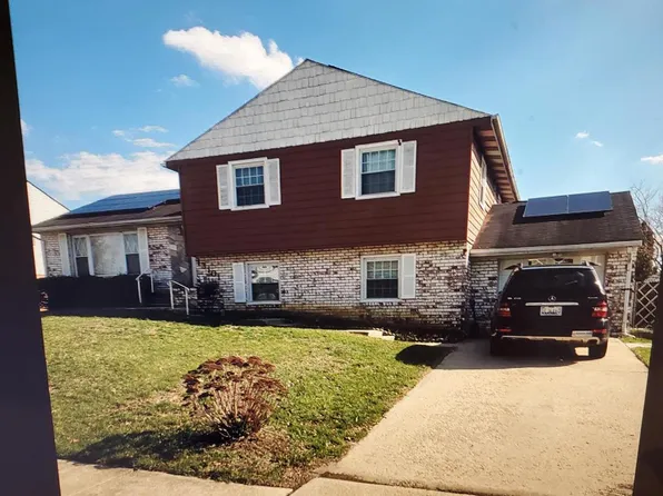 13101 Keverton Dr, Upper Marlboro, MD 20774