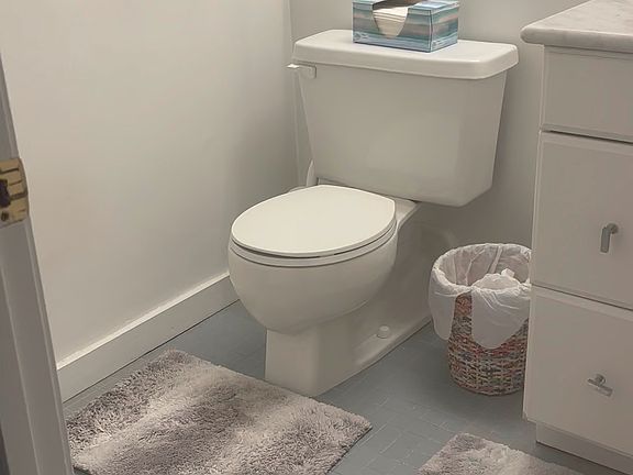 4th image of 15 N Beacon St #816