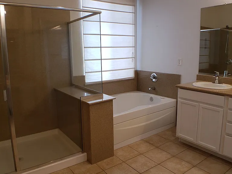 3940 Hidden Grove Ln — Photo 22