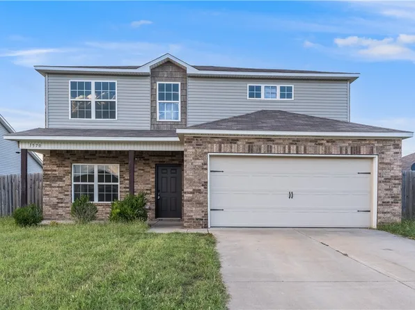 1570 Scotland Dr, Centerton, AR 72719