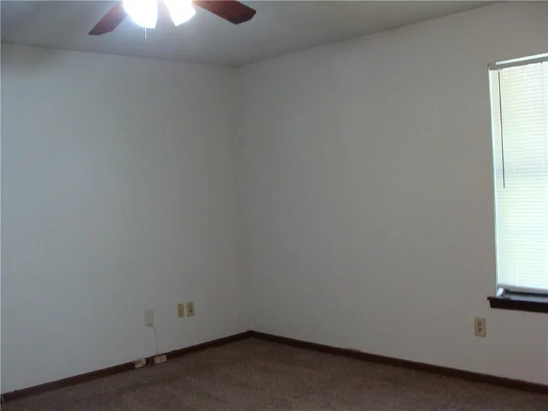 2331 Newgate Dr — Photo 22