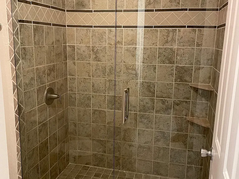 310 Laguna Dr — Photo 11
