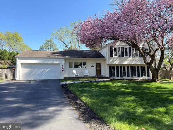 15020 Rocking Spring Dr, Rockville, MD 20853