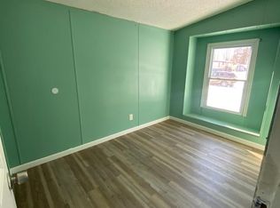 598 Garner Dr, Imlay City, MI 48444