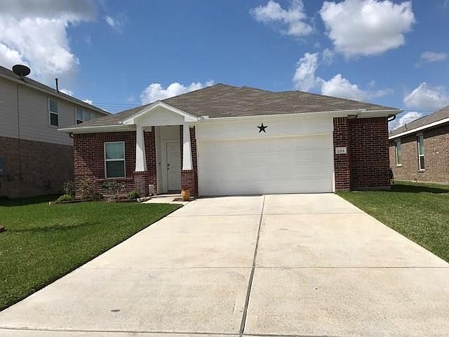 1st image of 2215 Ruby Dr