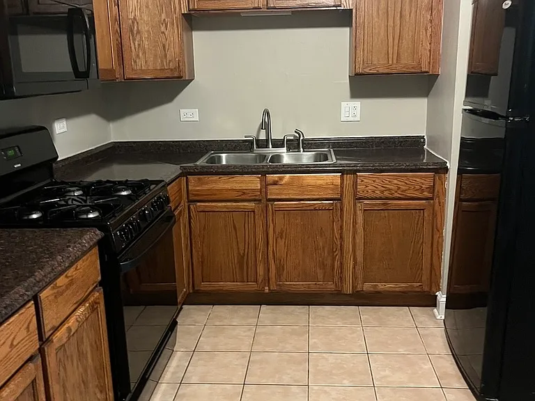 10917 S Lloyd Dr #3 — Photo 5