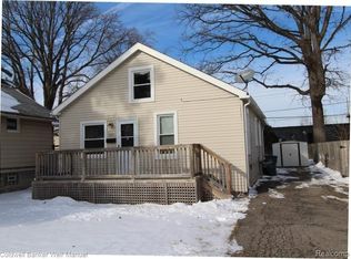 457 Wordsworth St, Ferndale, MI 48220