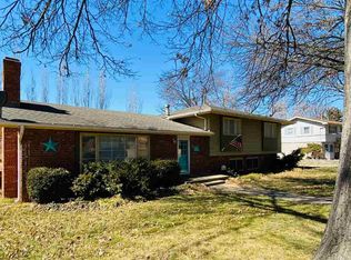2104 Meadowbrook St, Ponca City, OK 74604