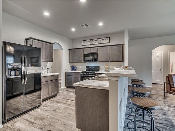 5th image of 2706 W Azurite Ave