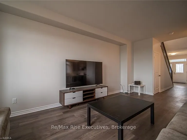 1673 Brookedayle Ave — Photo 10