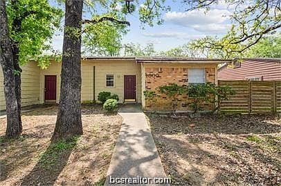 1st image of 1000 Navarro Dr