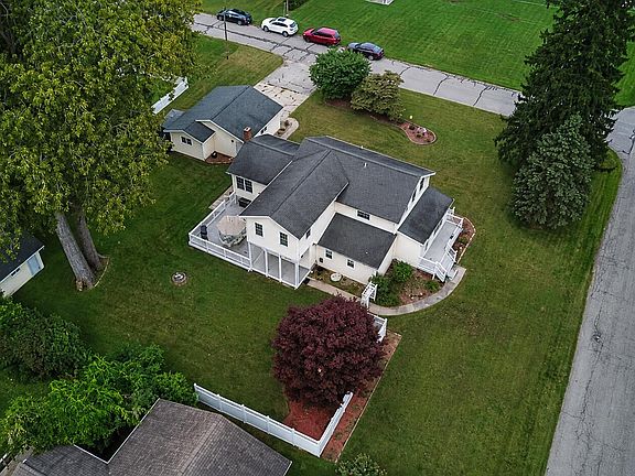 2nd image of 404 S Berrien St