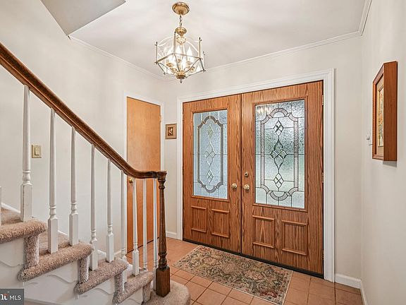 5th image of 1001 Cherry Ln