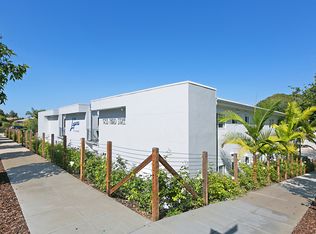 955 3rd St #B, Encinitas, CA 92024