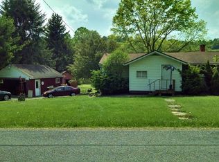 1724 Shady Plain Rd, Apollo, PA 15613