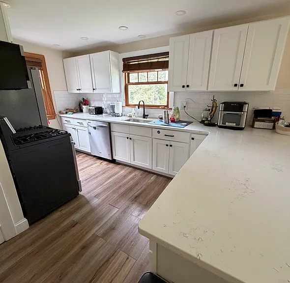 16 Frederick Dr — Photo 6
