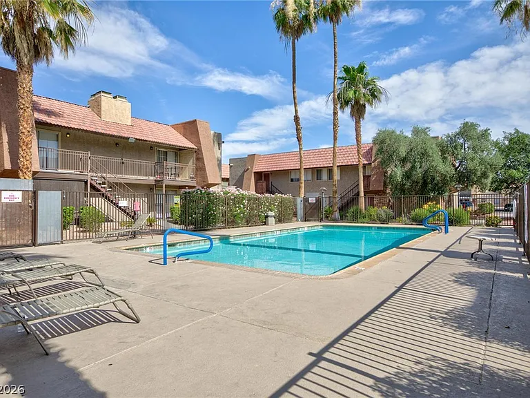 5240 Indian River Dr #272 — Photo 3
