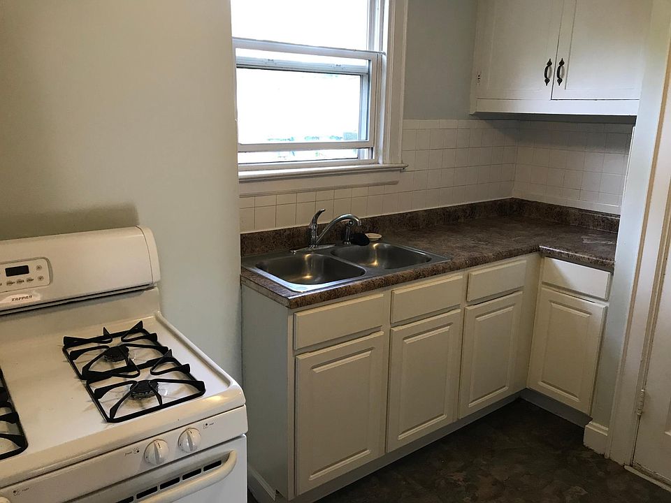 1st image of 1369 Northwest Blvd