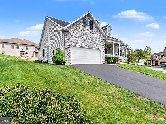 5th image of 439 Woodland Dr