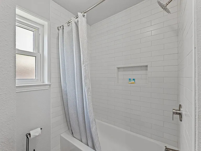 3312 Robinhood Ct — Photo 27