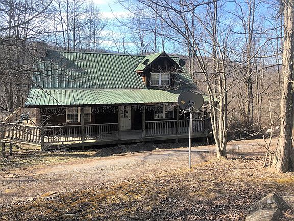 2nd image of 11 Beech Hollow Rd