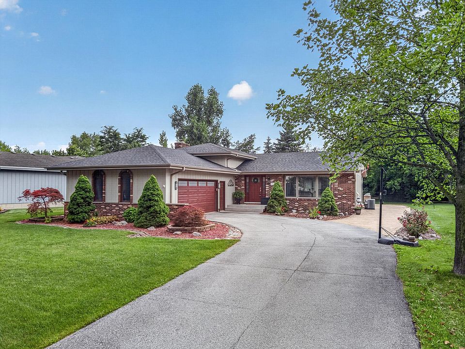 1st image of 10000 Redbud Rd