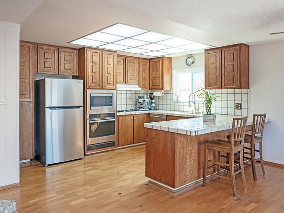 4th image of 5713 Lathrop Dr