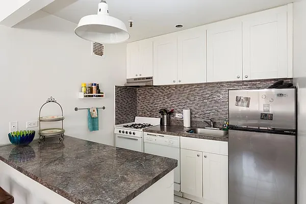 Rented by Curtin Realty Group | media 9