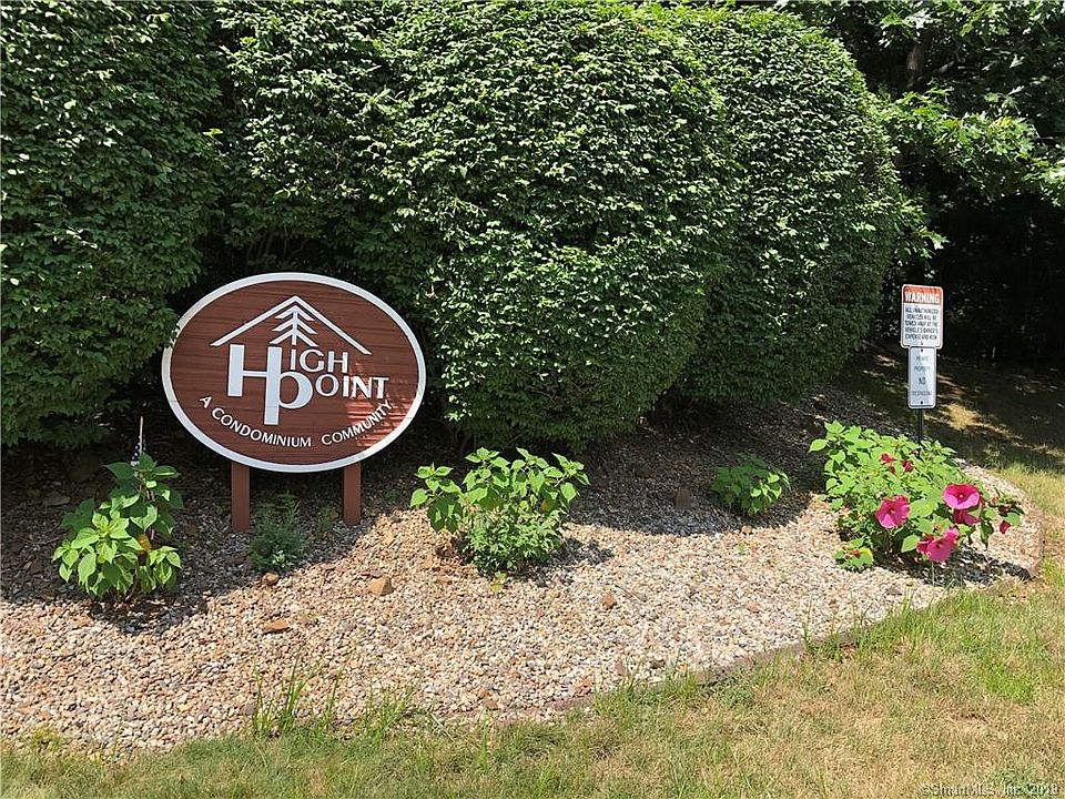 1st image of 403 Holly Hill Dr