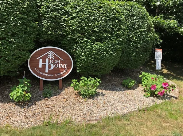403 Holly Hill Dr, Rocky Hill, CT 06067