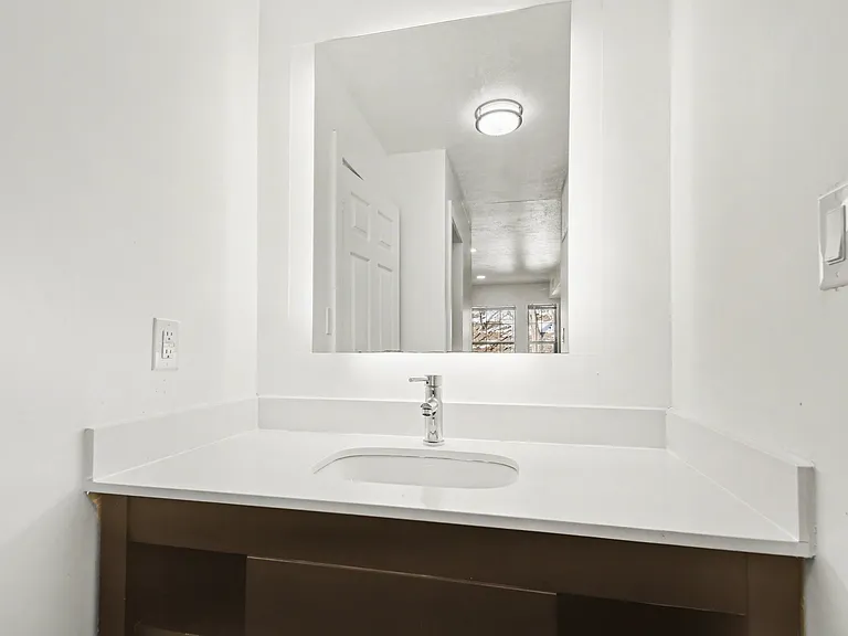 Harter Heights Place — Photo 27