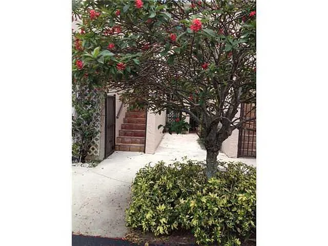 Building Photo - 6654 Villa Sonrisa Dr #412