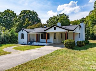 8000 Chapman St, Charlotte, NC 28216