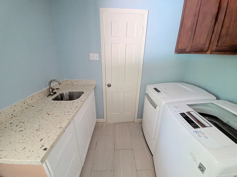 139 Haversham Dr — Photo 21
