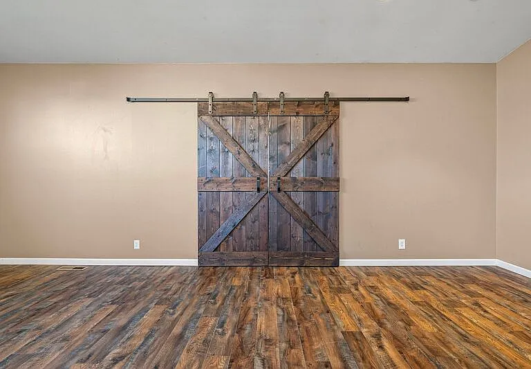 2577 Elysium Ave — Photo 49