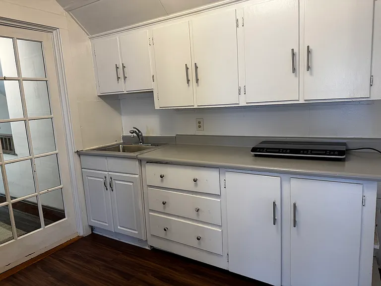 50 Maplewood Ave #3 — Photo 9
