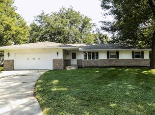 231 S Greenhouse Ln, Whitewater, WI 53190