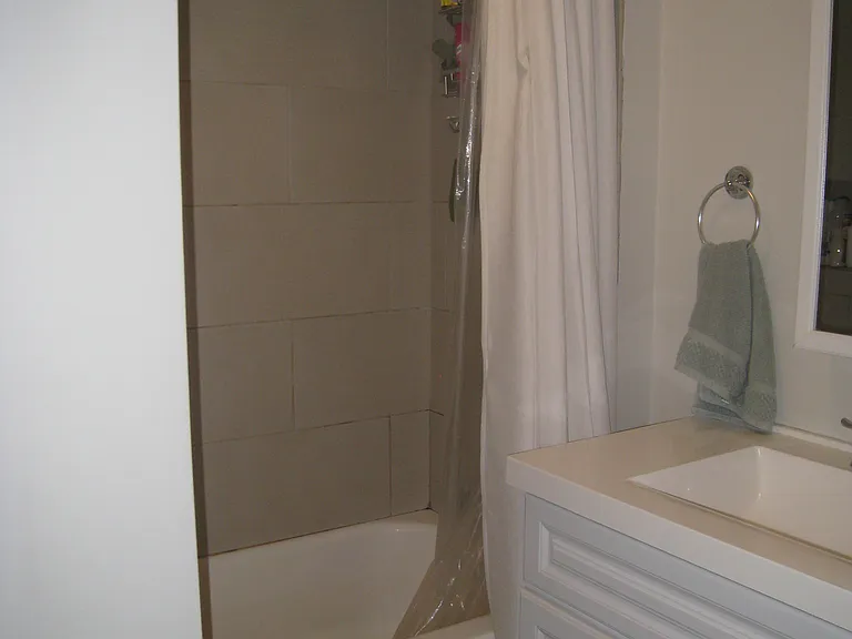 50R College Ave #2 — Photo 9