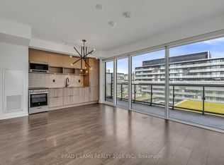 180 Mill St #S904, Toronto, ON M5A 0S7