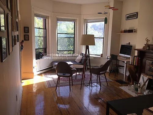 291 Newbury St #3F Photo 1