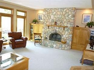 2nd image of 5140 Griffin Ln