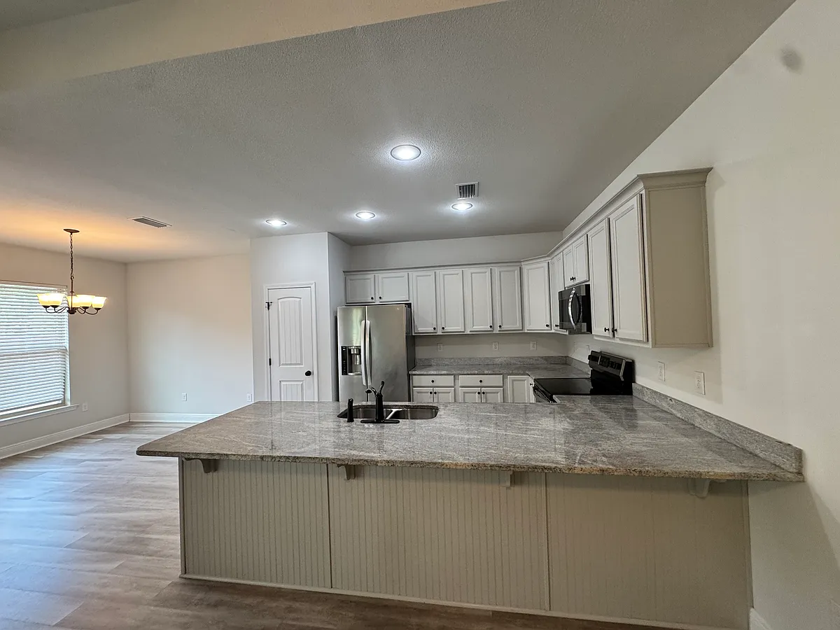 Building Photo - 5723 Maggie Rose Cir
