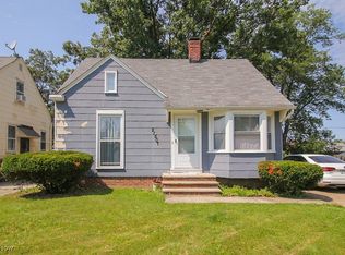 21507 Hillgrove Ave, Maple Heights, OH 44137