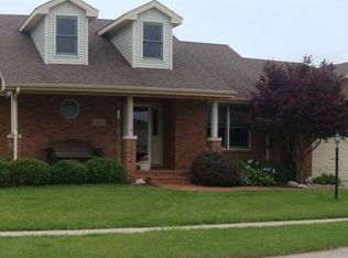 1803 Trails Dr, Urbana, IL 61802