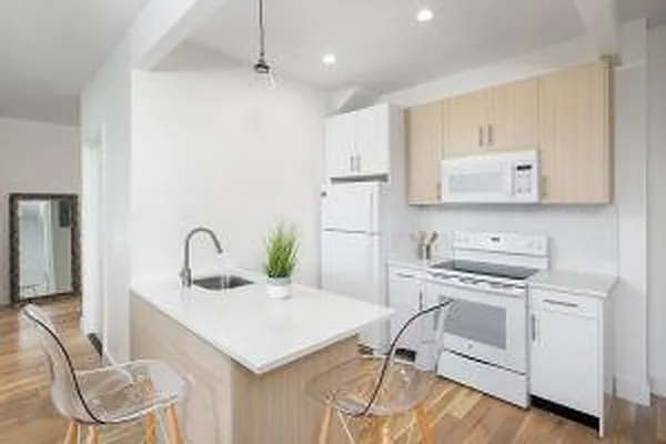 Rented by Uptown Flats LLC | media 57